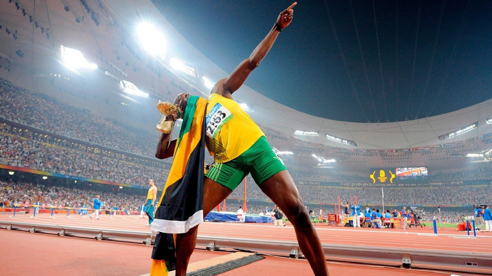 铿锵玫瑰绽放绿茵场,中国女足备战亚洲杯展现新风貌