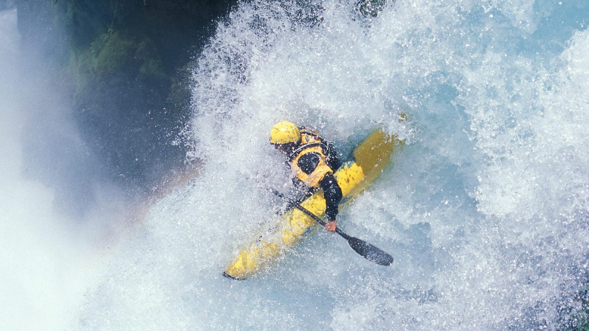 网球新星闪耀法网,19岁小将爆冷击败卫冕冠军,创历史最佳战绩