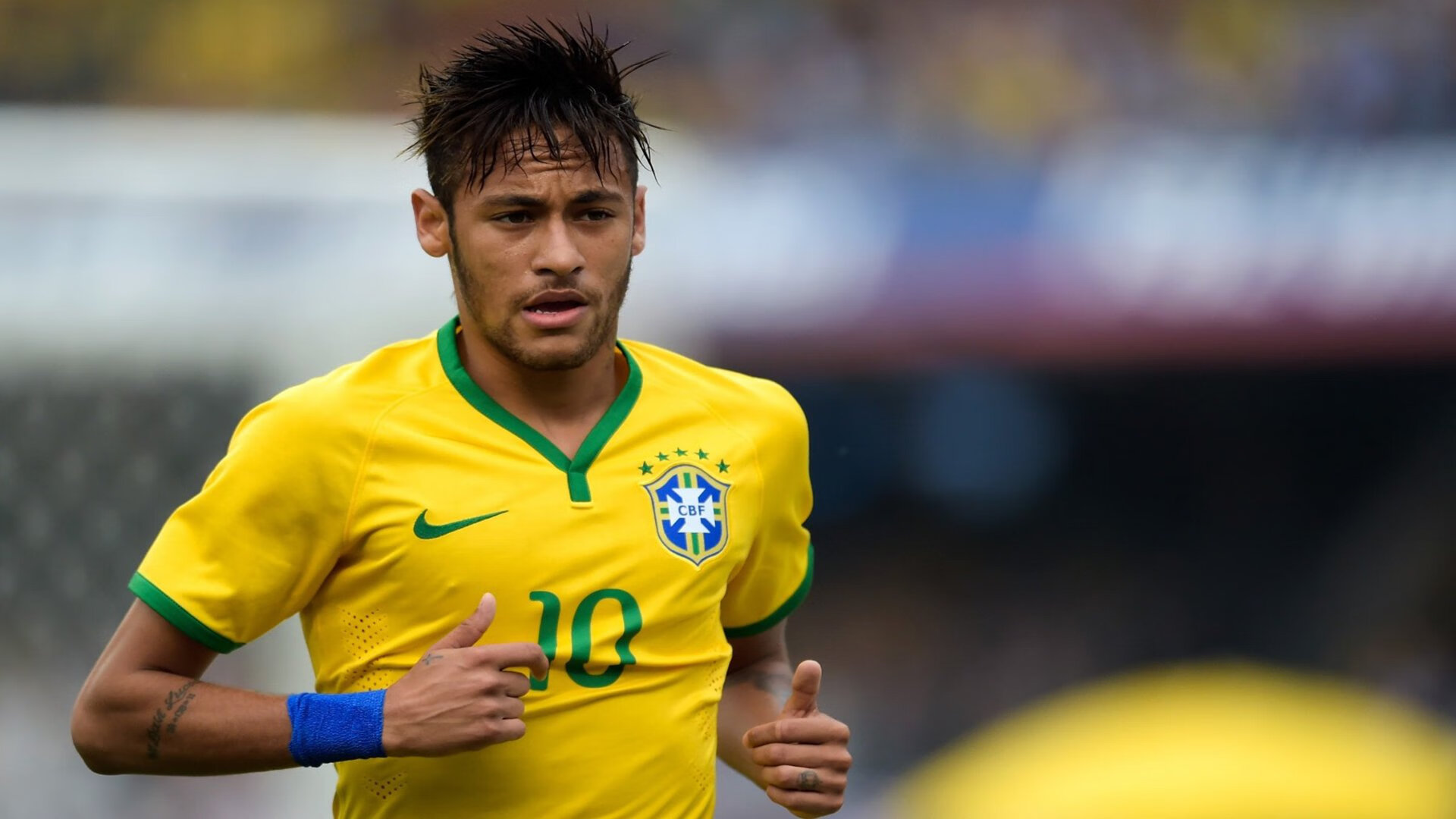 天才新星上演帽子戏法，助球队逆转夺冠