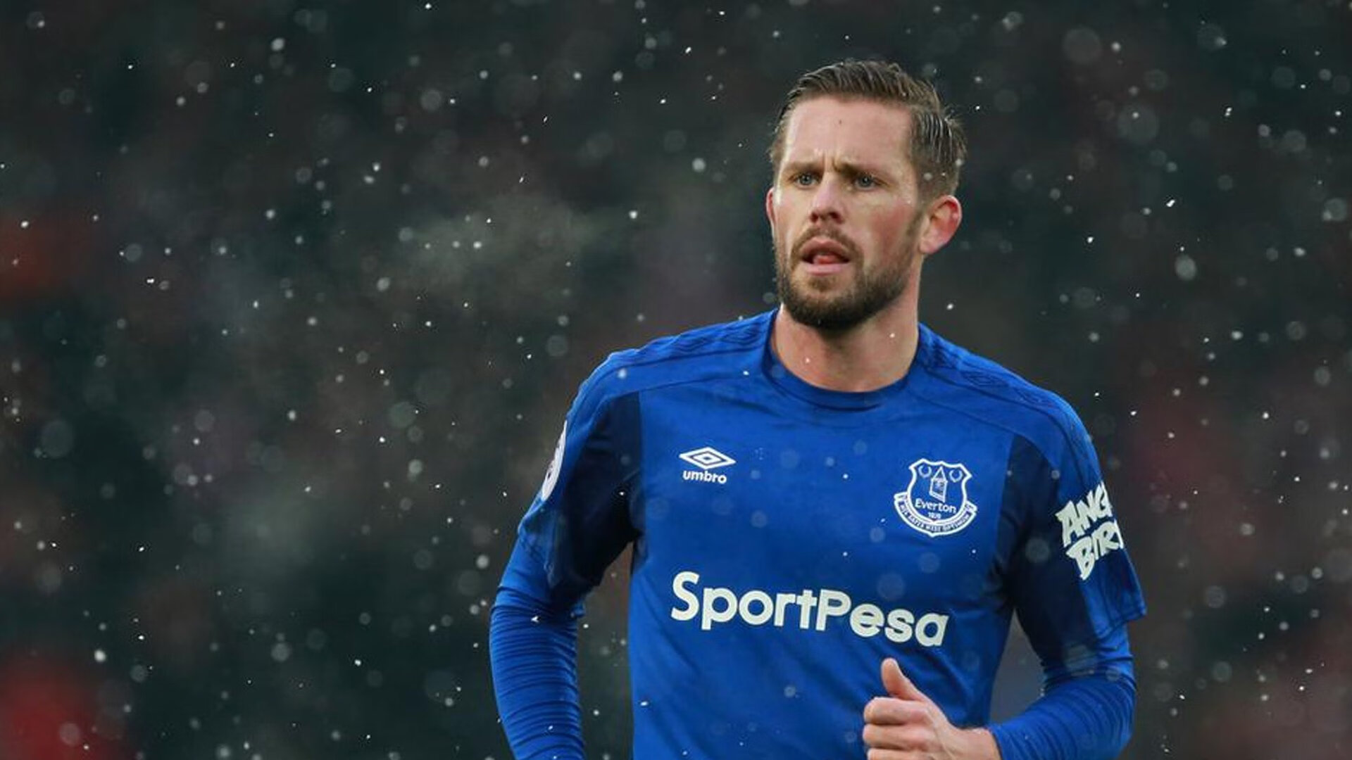 皇家马德里主场力克巴塞罗那,西甲争冠悬念再起